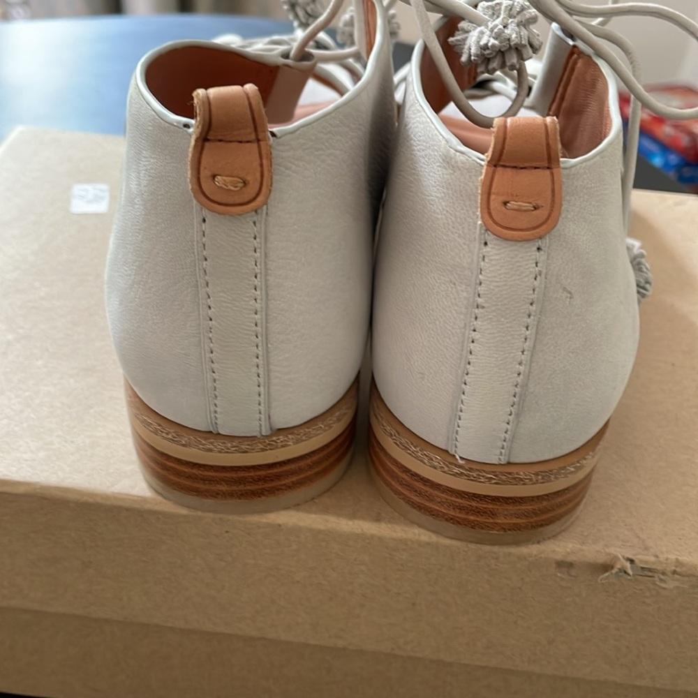 Gentle Souls by Kenneth Cole leather sandals size 6 - Picture 4 of 6